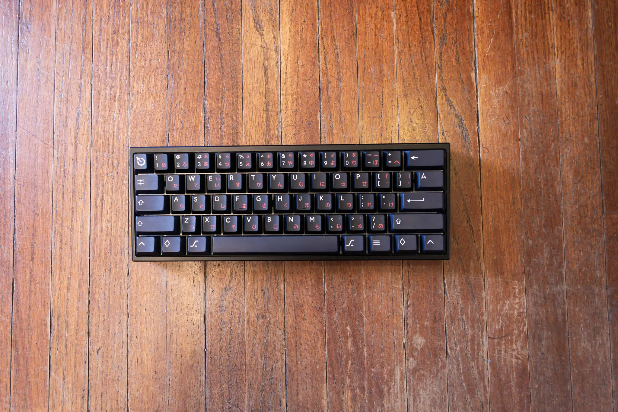 black keyboard case with crosshair alpha keycaps